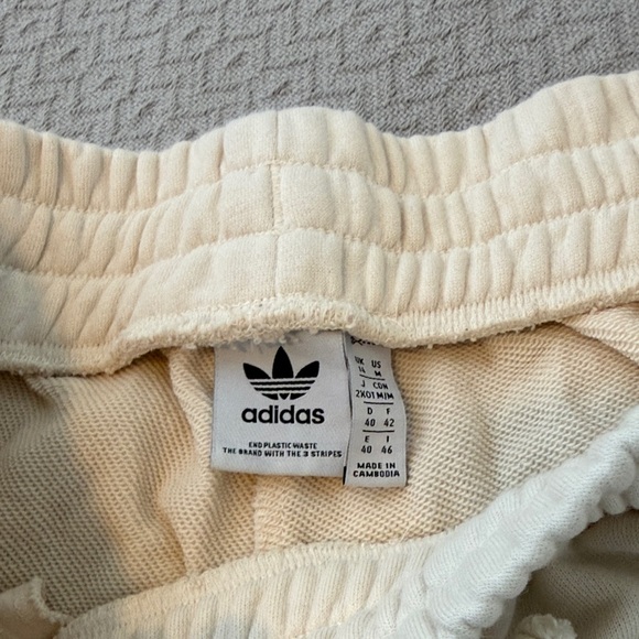 Adidas Women’s Beige Jogger Pants - Picture 3 of 4